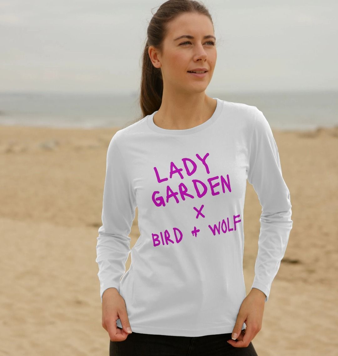 Camiseta de manga larga Lady Garden X Bird + Wolf (letras rosas)